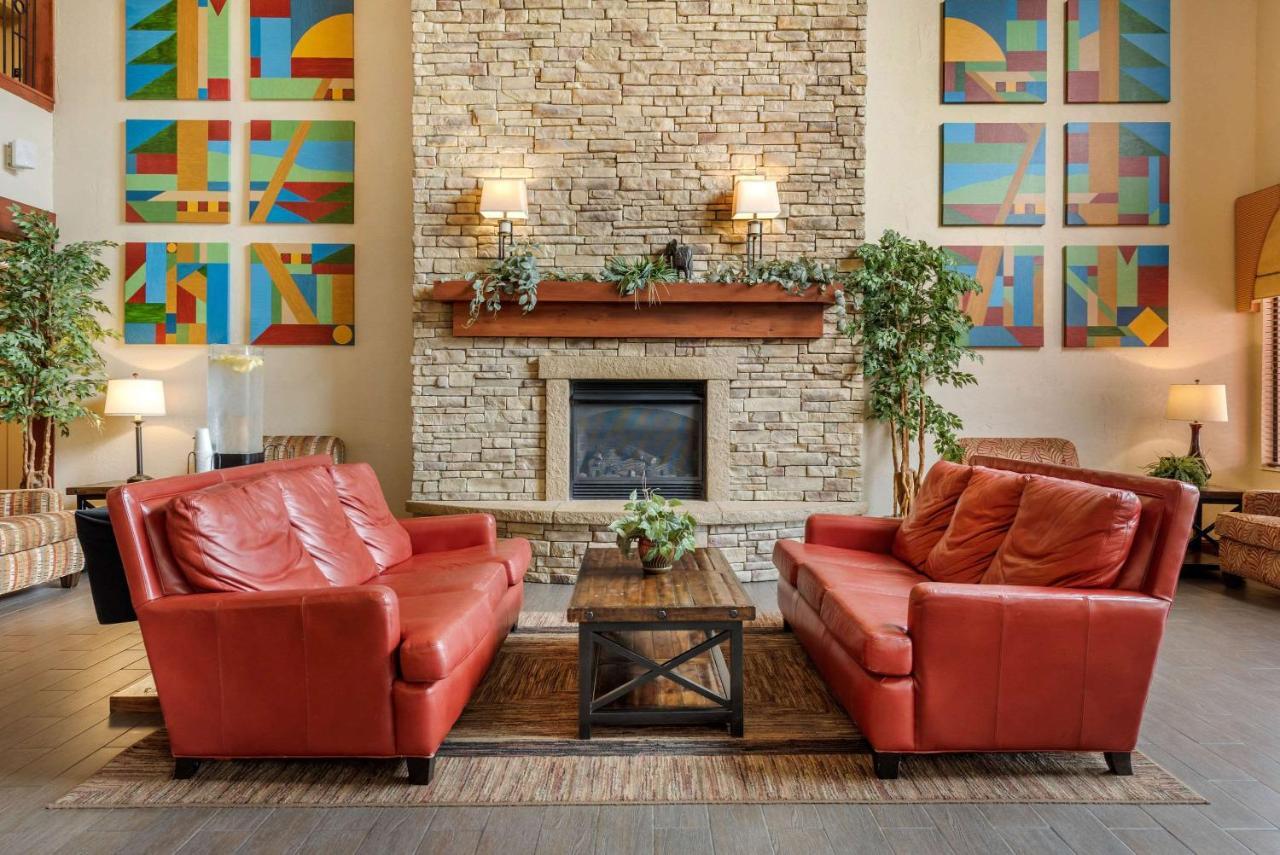 Comfort Suites Near Route 66 Springfield Exteriér fotografie